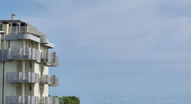 Трёхместный номер Standard с балконом Hotel Kim