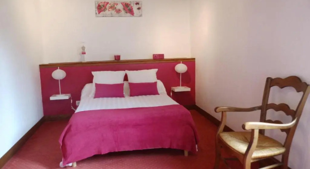 Auberge Audressein, Book Hostel / Vandrerhjem Audressein Pyrénées Ariégeoises Regional Park
