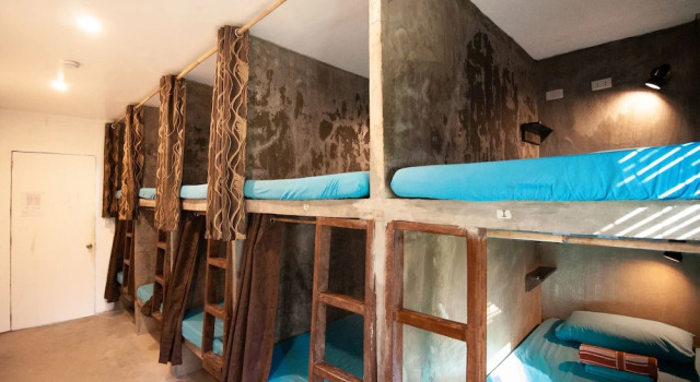 Sunlit Hostel, Rezerwuj Hostel Hotele w Catagnan z basenem, Basen