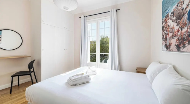 Warm Apartment - 2br/4p - Cannes/near Beach, Забронировать Апартаменты/квартира Отели Канн с парковкой, рядом с La Californie, Парковка