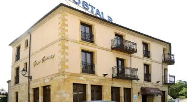 Hostal Goyo Garray