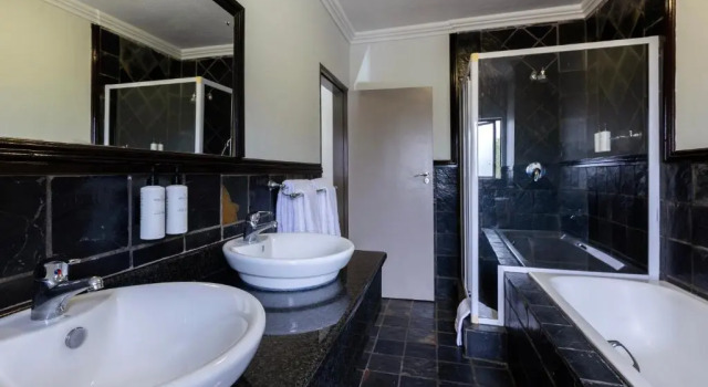 Семейный номер Standard Basdenwood Hotel