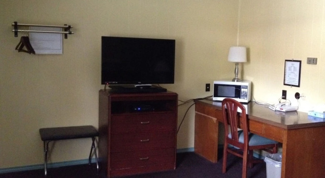 Четырёхместный номер Standard Parkview Motel