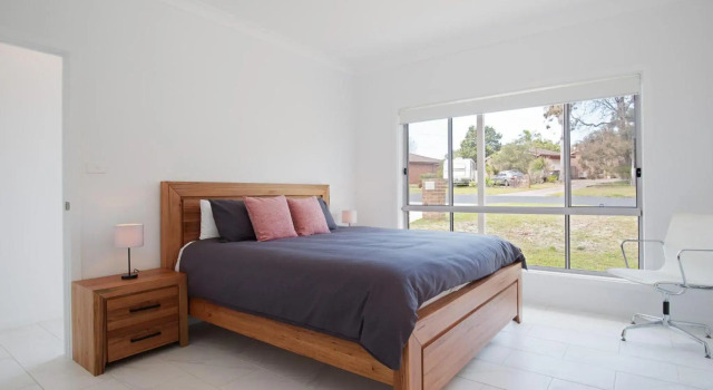 5b Bent Street large house with ducted air con foxtel and wifi, Забронировать Отель Фингал-Бей Port Stephens