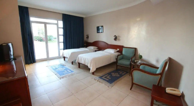 Двухместный номер Standard с видом на бассейн Sharm Reef Hotel