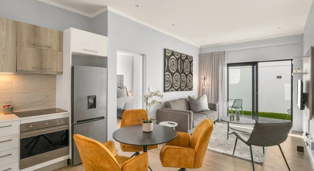 Апартаменты Comfort The Monroe Luxury Apartments