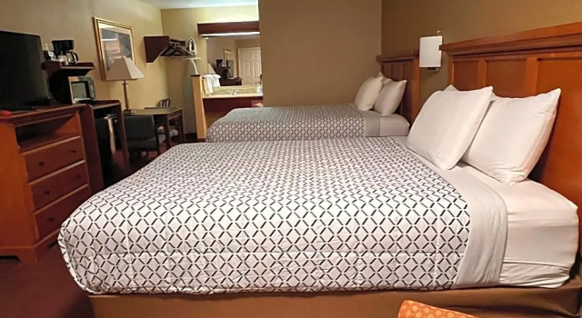 Четырёхместный номер Standard Morgan Inn and Suites Walla Walla