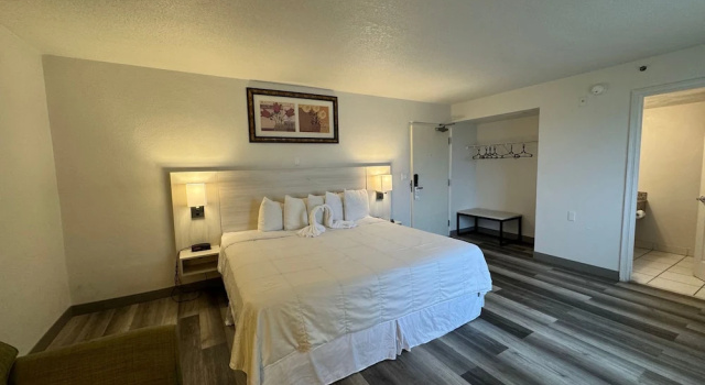 Двухместный номер Standard с видом на город Emerald Shores Hotel - Daytona Beach