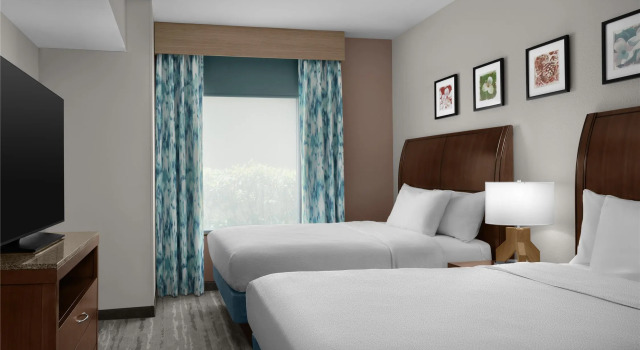 Четырёхместный люкс Hilton Garden Inn Greensboro Airport