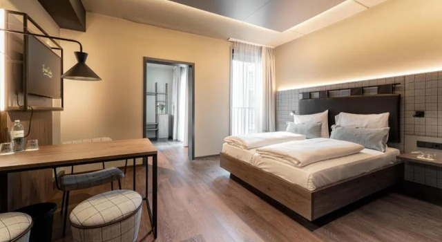FreshSuites & Bar, Book Hotel Dachau Upper Bavaria