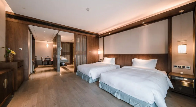 Четырёхместный номер Comfort G-luxe By Gloria Suzhou Taimei