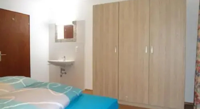 Ferienhaus Willi, Book Hotel Hotels in Vorarlberg with Parking, Parking