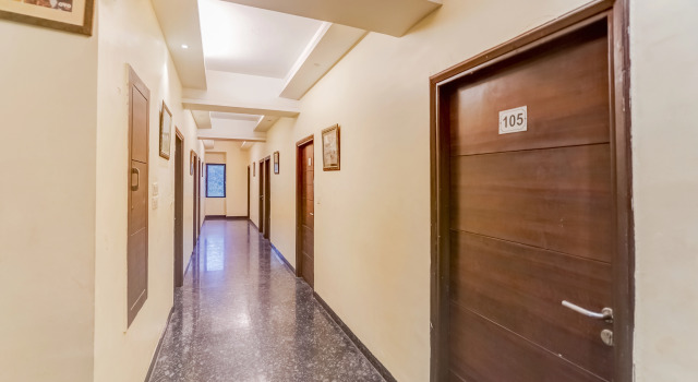 Super Townhouse Sikar Road Jaipur Formerly Hotel Aroma Inn, Забронировать Отель Отели штата Раджастхана с парковкой, Парковка