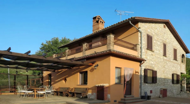 Holiday Home Colleflaviano by Interhome, Забронировать Отель Отели Лацио с бассейном, Бассейн