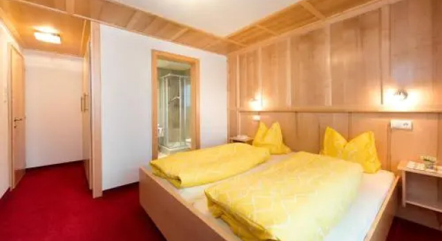 Tyroler Hof, Prenota Hotel Hotel a Tirolo con parcheggio, Parcheggio