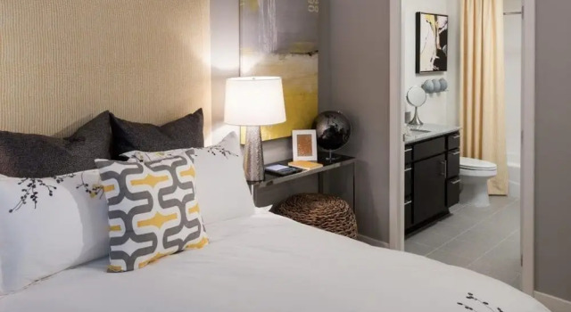 Global Luxury Suites at Woodmont Triangle North, Забронировать Отель Бетесда Washington DC Metropolitan area, рядом с Bethesda Row