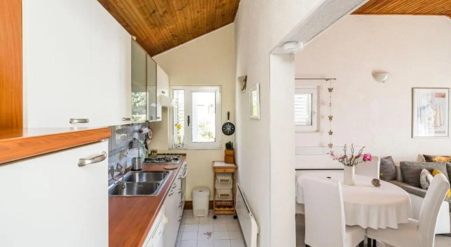 Апартаменты с 2 комнатами с балконом и с видом на море Indys Beach Apartments