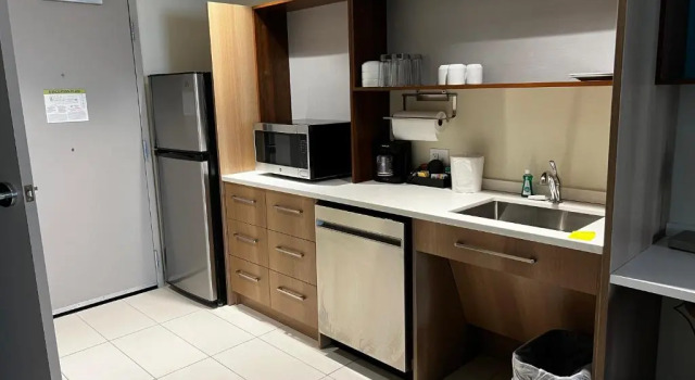 Четырёхместная студия Home2 Suites By Hilton Bloomington Normal
