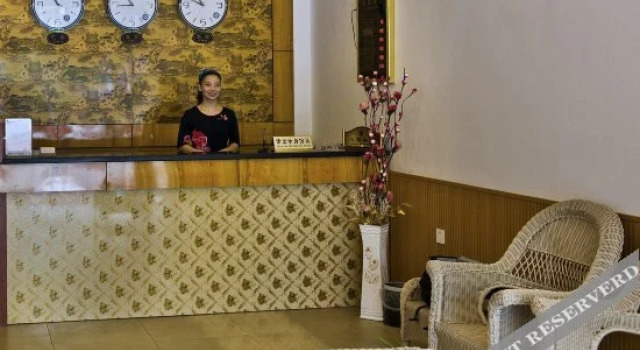 OYO Longmen Inn, Prenota Hotel Ningbo Zhejiang