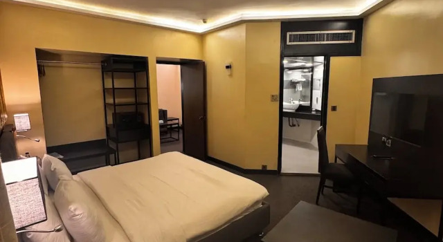 Полулюкс Hotel Presidential