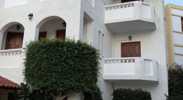 Anema By The Sea Guesthouse, Забронировать Апарт-отель Карловаси 