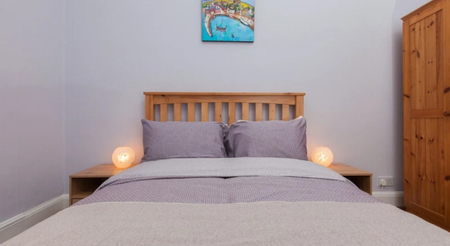 Spacious 2-br Flat for 4 in Morningside, Забронировать Отель Мерчистон Эдинбург, рядом с Scottish Widows Bank Plc