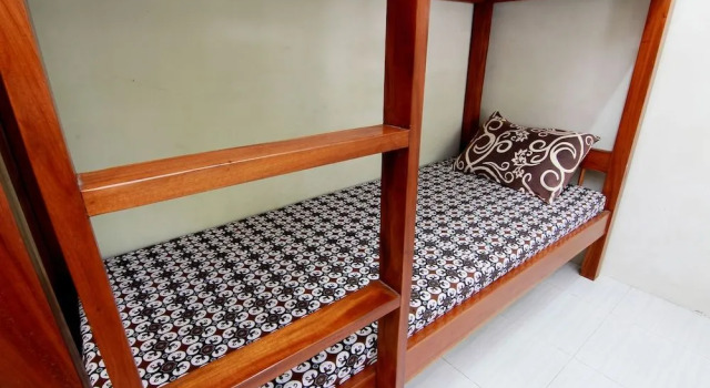 Ngampilan Backpacker Hostel, Prenota Ostello Hotel economici a Ngampilan
