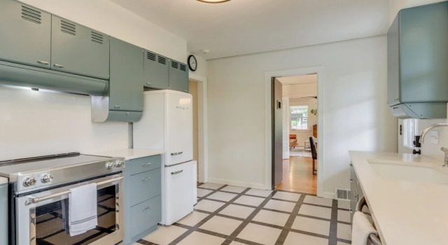 Коттедж с 5 комнатами Fayetteville Home ~ 2 Blocks to Dickson Street!