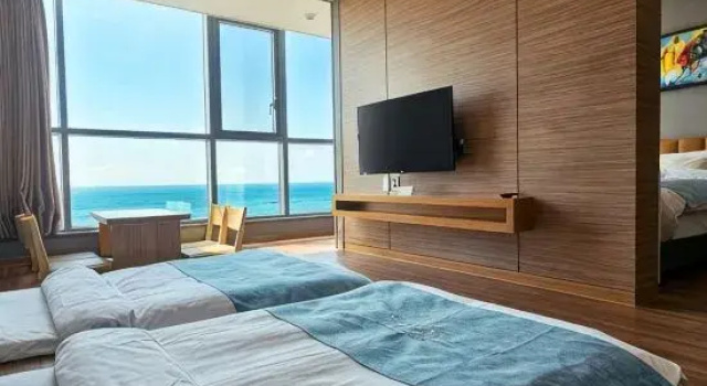 Семейный люкс с видом на океан Hotel Mudrin