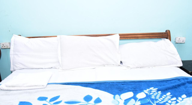OYO Rooms Ghaziabad Railway Station 2