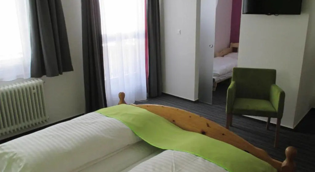 Семейный номер Standard с балконом Hotel Stierer