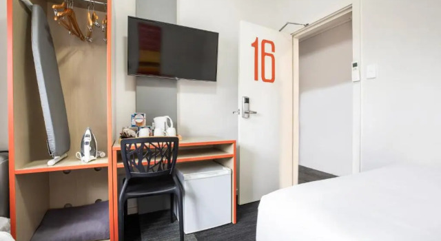 Трёхместный номер Economy Villawood Hotel