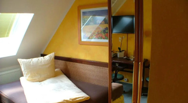 Hotel garni Pension Zur Lutherstadt, Prenota Hotel Hotel a Garz con parcheggio, Parcheggio