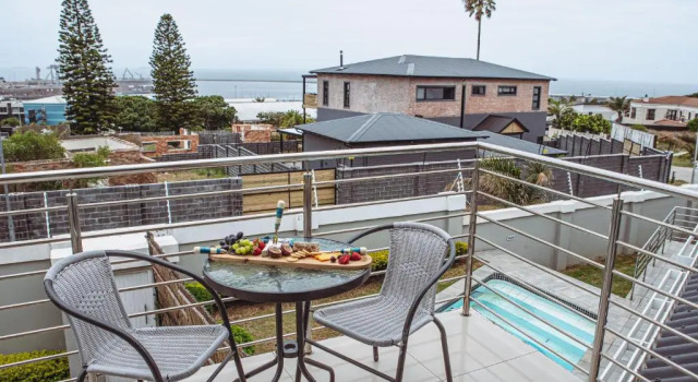 Семейный номер Standard с видом на море Harbour Cottages, Humewood