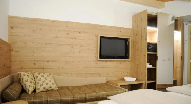 Touring Hotel & Spa, Boek Resort Edolo Valcamonica