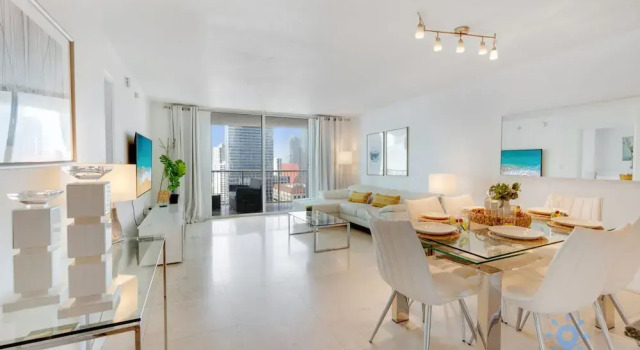1 BR Apartment - Ocean and City Views
