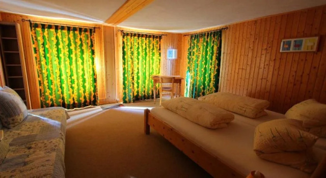 Gasthaus Rössli, Buchen Sie Hotel Versam 