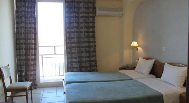 Номер Standard с балконом El Greco Hotel