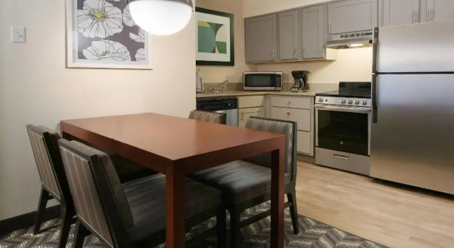 Четырёхместный люкс Residence Inn by Marriott Dallas Addison Quorum Drive