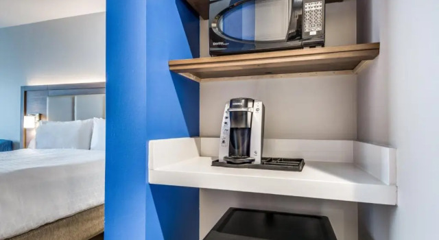 Двухместный номер Deluxe Holiday Inn Express & Suites - Denton South by IHG