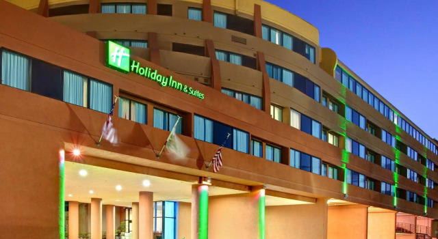 DoubleTree by Hilton Fullerton