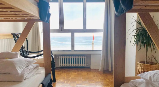 Кровать в общем номере Boogalow Hostel