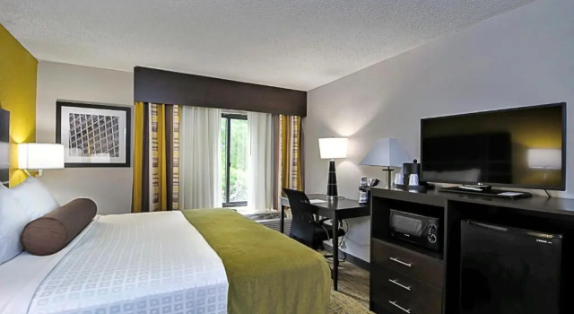 Номер Standard Best Western Plus Hanes Mall
