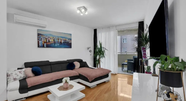 Апартаменты Stylish Apartment