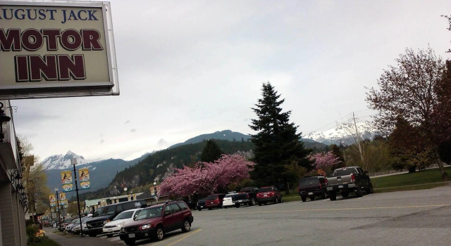 August Jack Motor Inn, Boek Mini-hotel Hotels in Brits Columbia met parkeren, Parkeren
