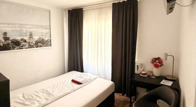 Номер Standard Hotel Hechtplatz Self Check In