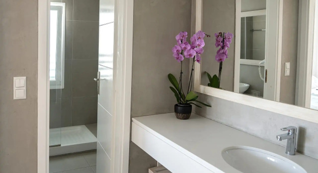 Семейный номер Standard с видом на море Maritimo Beach Hotel