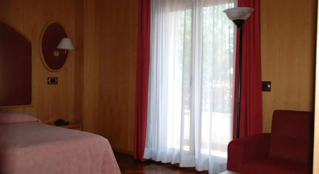 Al Giardino, Book Hotel Hoteller i Friuli Venezia Giulia med parkering, Parkering