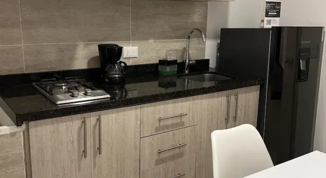 Economică cameră Casa Alom