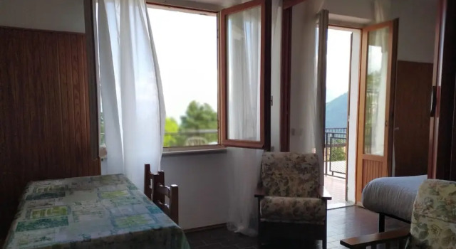 Holly Guest House, Varaa Matkakoti Castiglione d'Intelvi Como